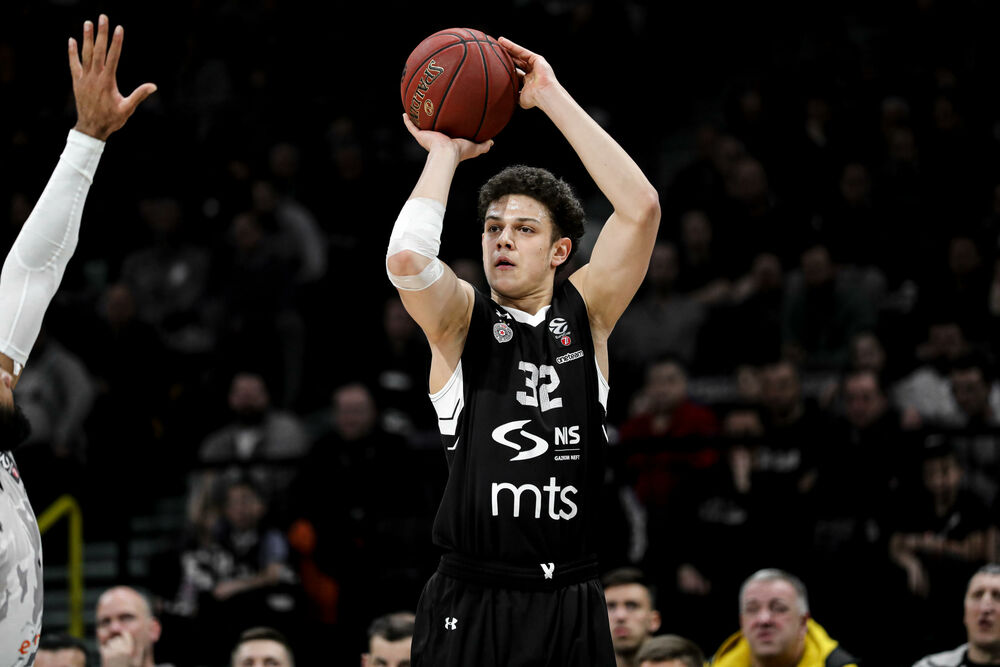 kkpartizan, Uroš Trifunović