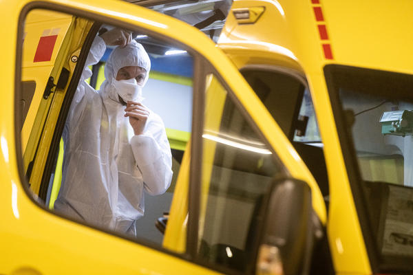 ŽENA (74) PREMINULA OD KORONAVIRUSA: Zabeležen prvi SMRTNI SLUČAJ u Švajcarskoj