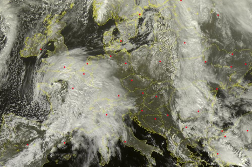 SNEŽNI OBLACI IDU KA SRBIJI! U dve države sneg je već pao, prekriveni su i AUTOPUTEVI!