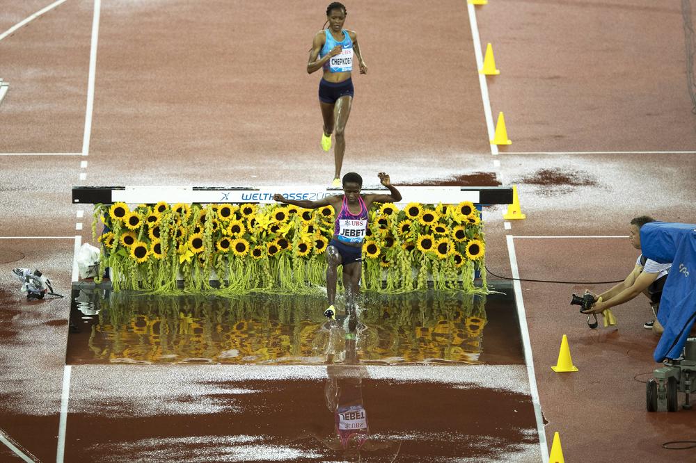 NE ZNA DA LI JOJ JE DOPING UBRIZGAO DEČKO ILI MUŽ: Olimpijska šampionka drakonski kažnjena zbog korišćenja EPO!