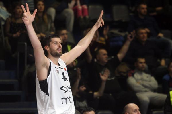 ĐORĐE GAGIĆ PREDVODI LISTU SNS-A ZA IZBORE: Košarkaš objasnio zašto se politički angažovao!