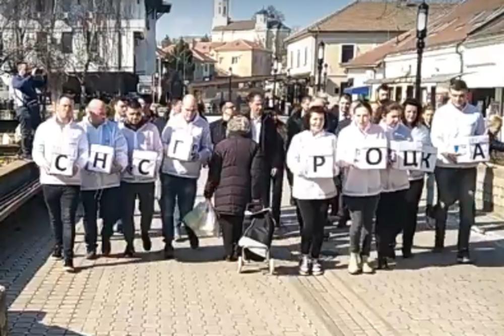 HIT BAKICA IZ GROCKE! Ona je svoje nezadovoljstvo prema SNS iskazala na krajnje neobičan NAČIN! (VIDEO)