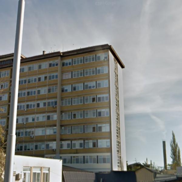 NEMA MASKI, GELOVA NI VLAŽNIH MARAMICA U APOTEKAMA: Evo kakva je situacija u SUBOTIČKOJ BOLNICI!