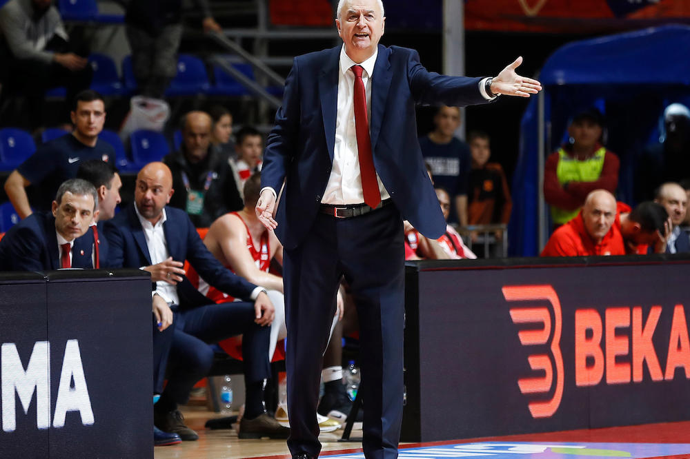 UDARNE VESTI SA MALOG KALEMEGDANA: Zvezda u novu sezonu ulazi sa novim trenerom!