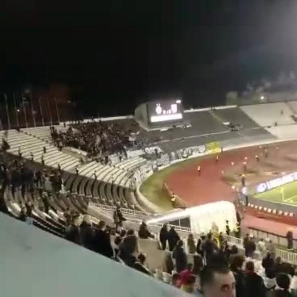 KRAJ GROBARSKIH FRAKCIJA? Istok se priklonio Južnoj tribini - scene kakve Humska ne pamti!