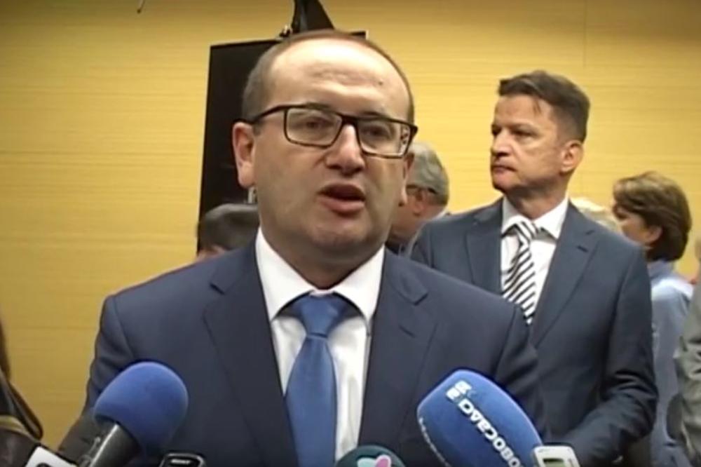 NEMAM RAZLOGA ZA BRIGU, TESTOVA IMA SASVIM DOVOLJNO: Oglasio se Gojković o broju testova za otkrivanje KORONAVIRUSA