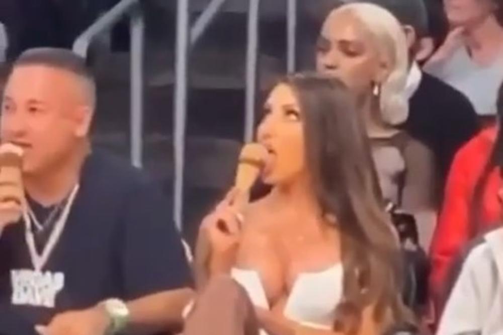 DO GOLE KOŽE: Skinula se poznata voditeljka! Seva na sve strane, ništa nije prepustila mašti! Isplivao i ŠOK SNIMAK