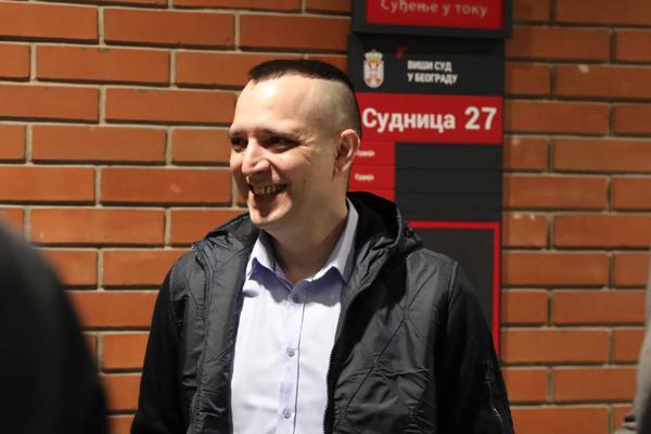 OVAJ DETALJ NA ZORANU MARJANOVIĆU SU SVI GLEDALI: Potpuno je drugačija nego pre, VIDITE LI RAZLIKU? (FOTO)