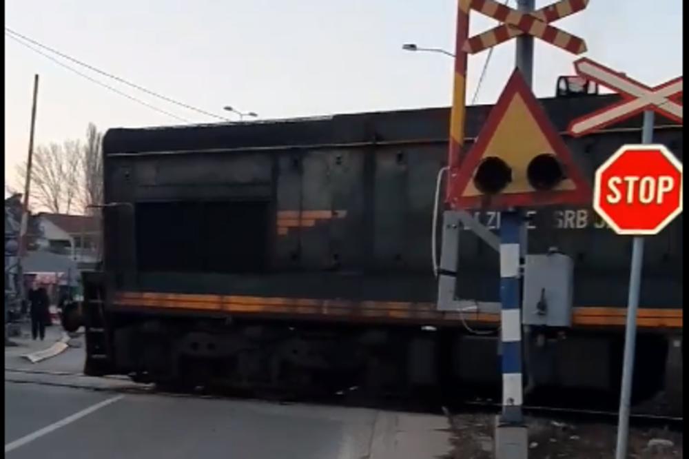 HOROR U LESKOVCU: Muškarca udario voz, PRESTAO DA DIŠE na licu mesta!