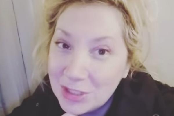 IMATE PRAVO DA SE LJUTITE, A DA NIKO NE KONSTATUJE DA JE TO JER GA NISTE PRIMILE! Čuvena Dinja ZABADA PRAVO U METU