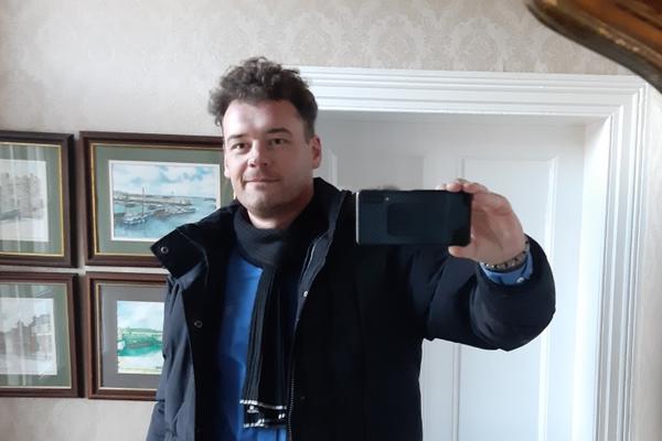 MARIO SE ODSELIO U IRSKU PA SE POKAJAO: Razmišljam da kupim kartu i VRATIM SE KUĆI!