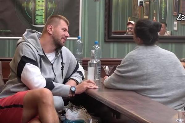 DRUGARICA JELENE PEŠIĆ OTKRILA DA JE BILA U ŠEMI SA JANJUŠEM: Njegova ružnoća je LOŽILA, iznajmili stan na dan!