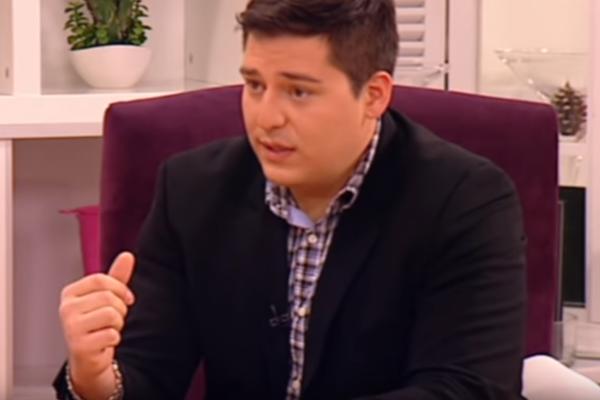 VANBRAČNI SIN MIROSLAVA ILIĆA OSUMNJIČEN DA JE DONEO KORONAVIRUS U KUĆU: Majka u strahu, mora lekaru, GRLILA GA JE