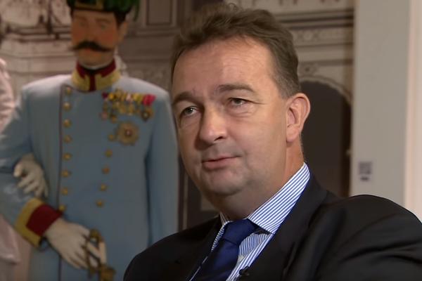 UNUK AUSTRO-UGARSKOG CARA ZARAŽEN KORONAVIRUSOM: Plava krv mu nije pomogla da se zaštiti!