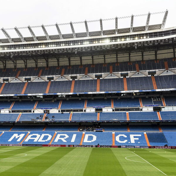 ŠPANCI ZAKLJUČALI STADIONE: Realu najmanje odgovara vanredna mera u Primeri i Segundi!