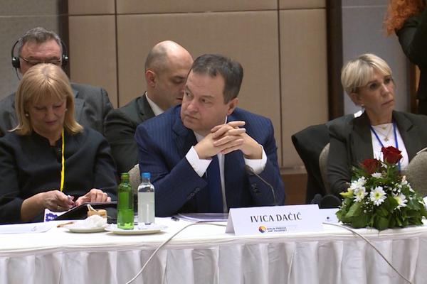 DAČIĆ NA VAŽNOM SASTANKU: Srbija je za nastavak dijaloga sa Prištinom i pridaje veliki značaj JEDNOJ STVARI!