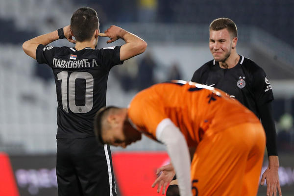 PARTIZAN U ČETVRTFINALU KUPA: Lazar Pavlović zaplesao, crno-beli demolirali drugi tim Spartaka!