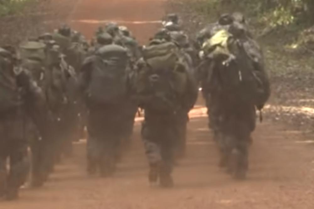 MILOŠ JE BIO U LEGIJI STRANACA I OTKRIO KAKO IZGLEDA ŽIVOT I OBUKA TAMO: Budale vole da tuku legionare