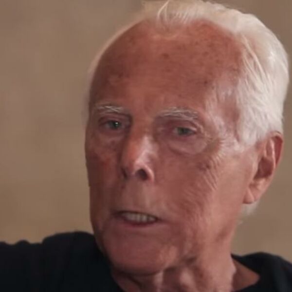 MAG ITALIJANSKE MODE JE PRESUDIO, OVIH 5 KOMADA MORATE POSEDOVATI U ORMARU: Armani ima SPISAK za žene sa STILOM