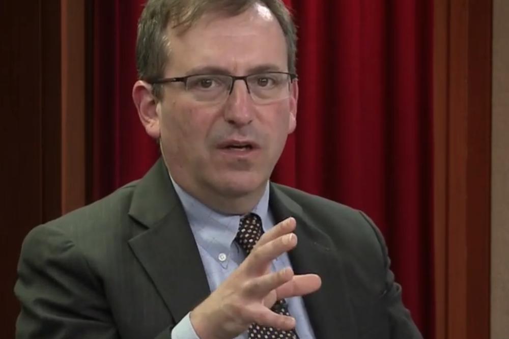 VIRUS SE NE MOŽE ZAUSTAVITI, PREKASNO JE: Epidemiolog sa HARVARDA nije optimista, ovo je njegova CRNA PROGNOZA