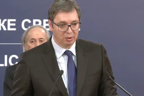 SVAKOGA DANA U 18 LEKARI ĆE DA SE OBRAĆAJU NARODU! Vučić poručio da će se sastanci odvijati na DNEVNOM NIVOU!