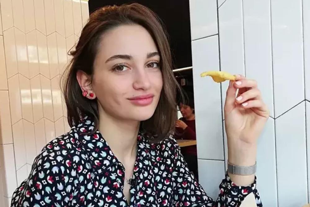 ITALIJANSKA MEDICINSKA SESTRA PODELILA ZASTRAŠUJUĆI SELFI: Ovako izgledaju POSLEDICE borbe protiv KORONE (FOTO)