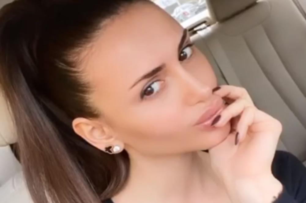 EMINA JAHOVIĆ OPET IMA DEČKA JOŠ BOGATIJEG! Upoznala ga u istoj teretani gde i bivšeg milionera, kakva slučajnost?
