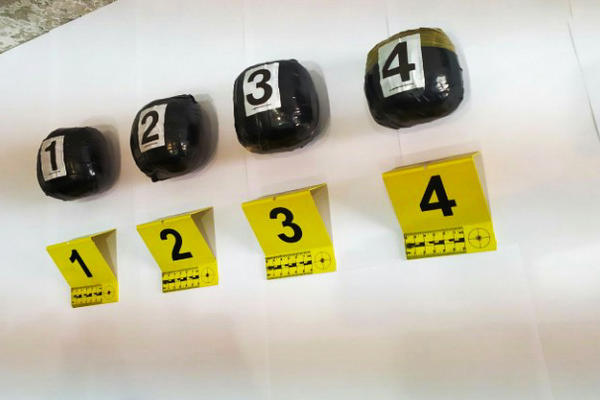 POLICAJCI NISU MOGLI DA VERUJU KOLIKO JE OVAJ DILER DRZAK! Ovako nešto carinici nikad nisu videli