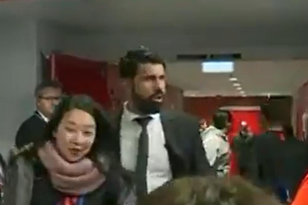 DŽIBERČINA KAKVE NEMA NIGDE: Dijego Kosta se na gnusan način sprdao sa koronavirusom - novinari zgroženi!