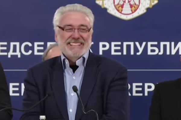 DOKTOR NESTOROVIĆ POSTAO PREDMET SPRDNJE NA INTERNETU: Krenuli da ga ismevaju, ovo mu neće oprostiti (FOTO)