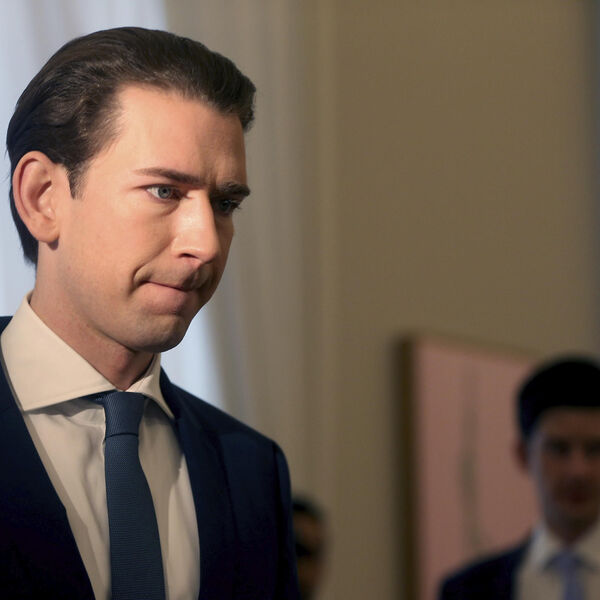 MOGUĆE ZAKLJUČAVANJE SAMO ZA NEVAKCINISANE: Kurc najavio nove mere na jesen!