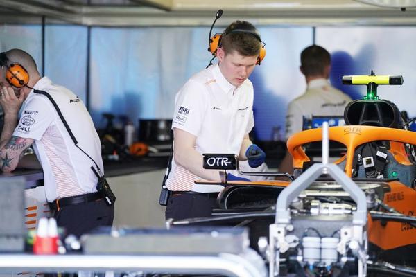 ČLAN MEKLARENA ZARAŽEN KORONAVIRUSOM: Otkazana Velika nagrada Australije zbog pandemije?!