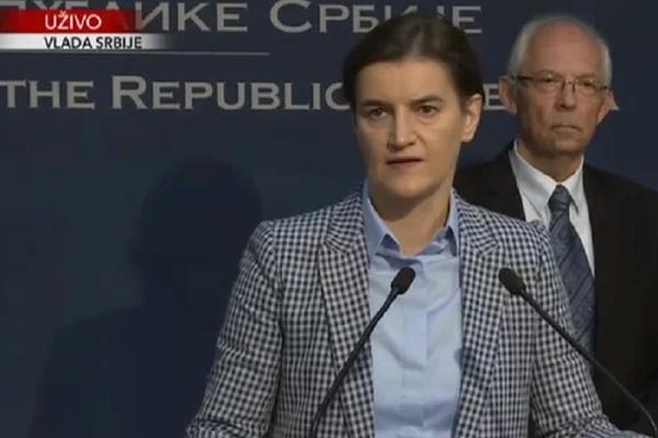 HAOS ZA VREME GOVORA ANE BRNABIĆ: Ustala i očitala lekciju: DA LI STE VI ČOVEČE NORMALNI? (VIDEO)