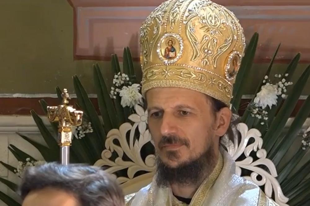 NE CELIVAJTE IKONE, NE LJUBITE RUKE SVEŠTENIKU: Vladika Dimitrije objavio savete za Bogosluženja u vreme korone