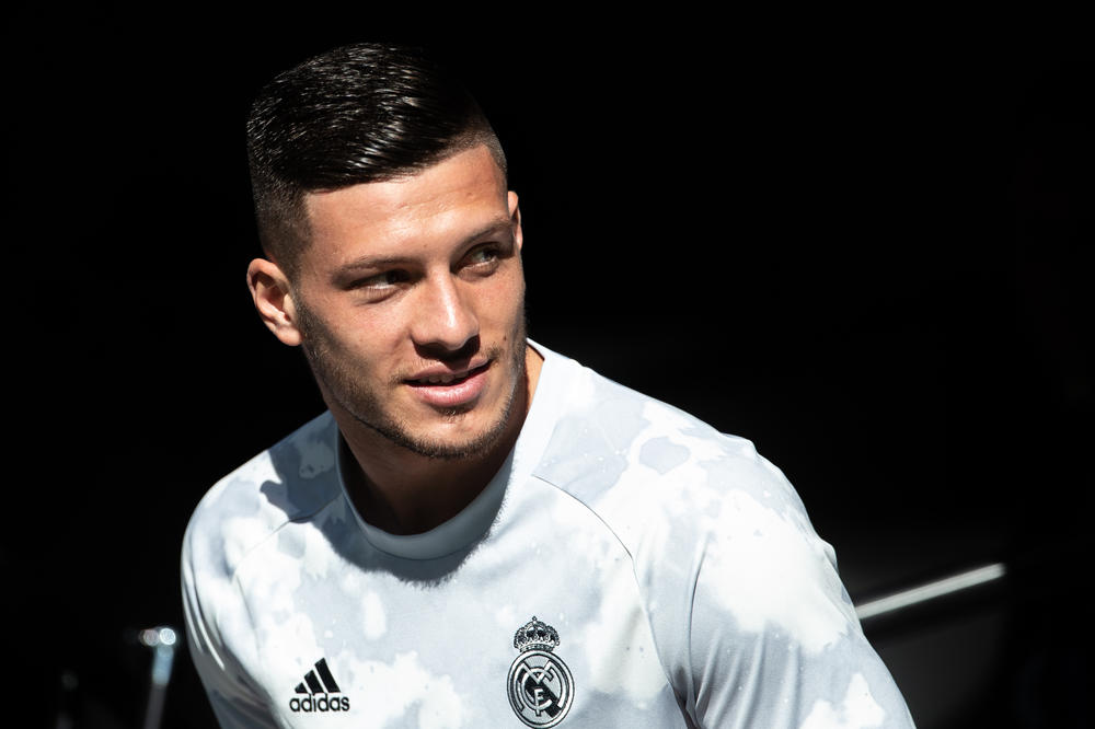 LUKA, VELIKI SI! Jović donirao novac za respiratore!