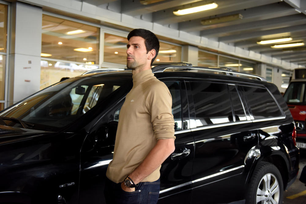 NOVAK ĐOKOVIĆ NAPRAVIO STRAVIČNU GREŠKU: Čim je stigao na novu destinaciju, upao je u velike probleme zbog korone!