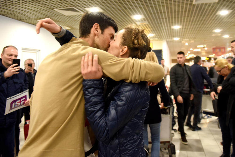 POZNATO JE DA LI JELENA ĐOKOVIĆ IMA KORONU: Nole je pozitivan, a stigli su rezultati i njegove žene!