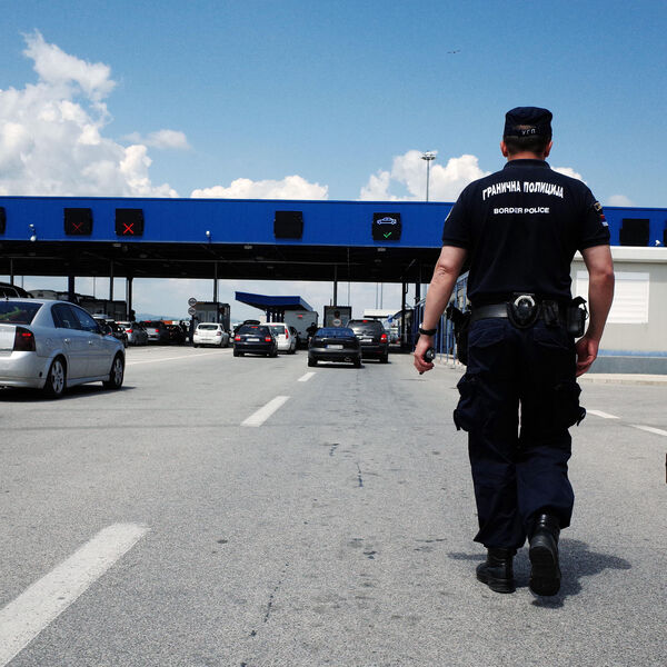 Srpska policija pomogla da se 50 naših državljana vrati iz Grčke