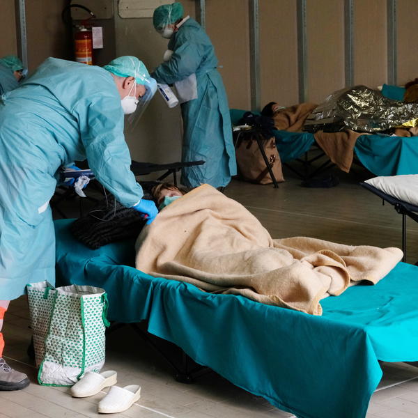 RUSKI STRUČNJAK OTKRIVA 4 FAZE KORONAVIRUSA: Na ovaj način se razvija!