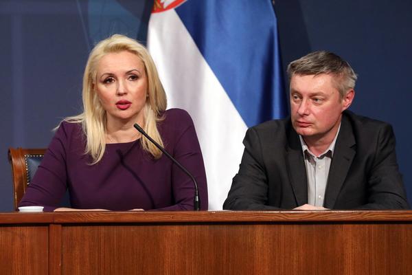 KLINIČKA SLIKA OBOLELIH OD KORONE JE IZUZETNO BLAGA: Polovina zaraženih virusom u kućnoj izolaciji