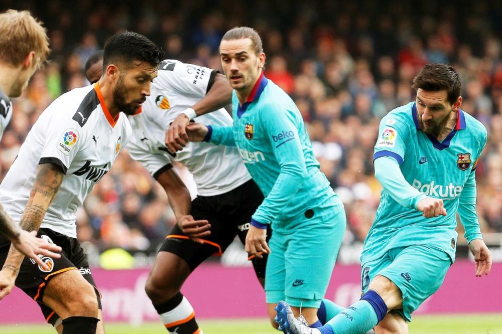 PRVI FUDBALER U ŠPANIJI ZARAŽEN KORONAVIRUSOM: Covid-19 stigao u Primeru, hitno je stavljen u izolaciju!