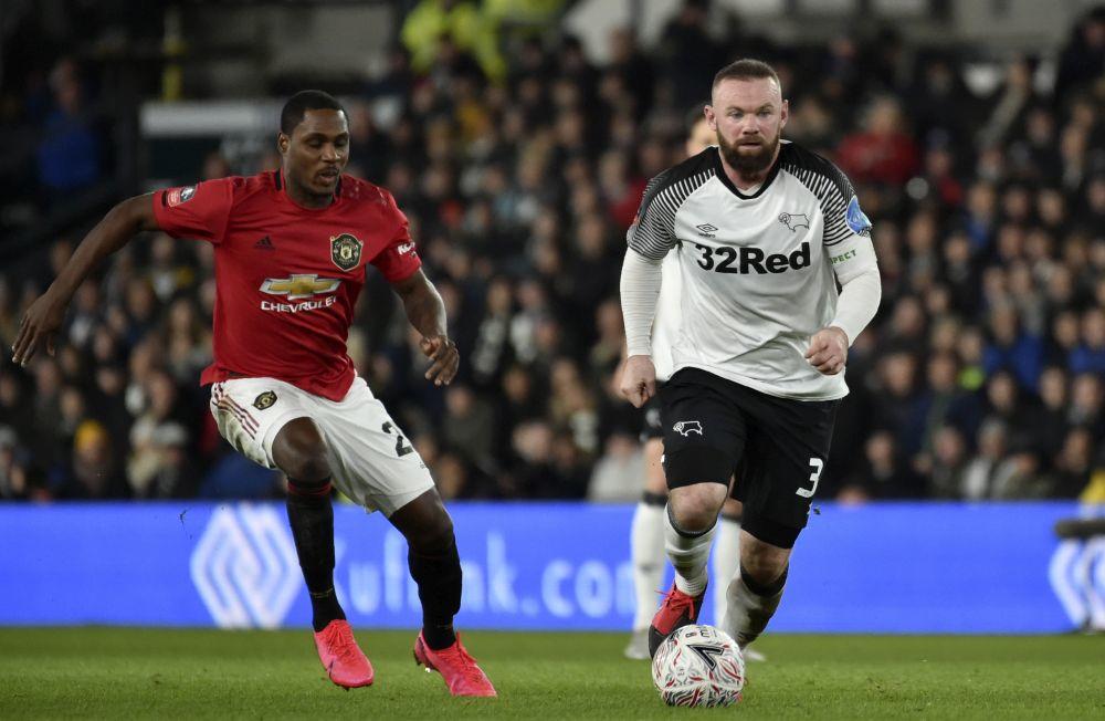 Vejn Runi je izneo predlog kad da se prvenstva nastave