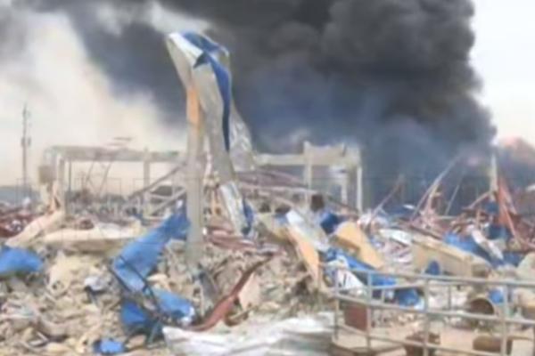 OGROMNA EKSLOZIJA SRUŠILA 50 ZGRADA, MEĐU NJIMA I ŠKOLU: Najmanje 15 mrtvih, a NE ZNA SE UZROK (VIDEO)
