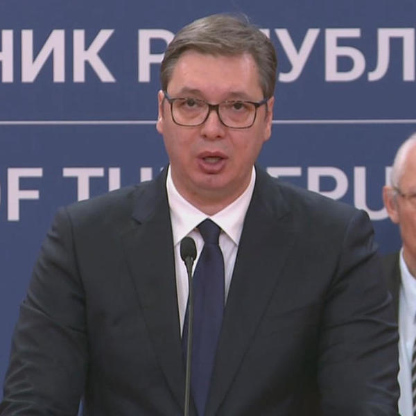 PRATITE OVA UPUTSTVA I SVE ĆE BITI U REDU: Vučić se oglasio o pravilima za zaražene KORONAVIRUSOM (VIDEO)