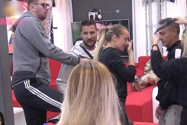 VODITELJKA NIJE MOGLA DA ĆUTI: Svima pokazala koliko je ZGROŽENA TUČOM ANABELE I GAGIJA! A, onda pomenula LUNU