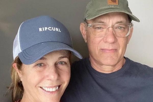 TOM HENKS I NJEGOVA ŽENA NAPOKON STIGLI U AMERIKU! Nakon borbe sa koronavirusom, glumac se oglasio iz svoje kuće