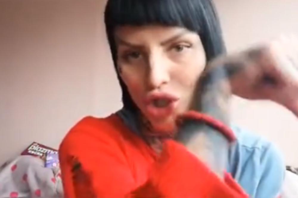 TEORIJA ZAVERE O KORONI BY JELENA KRUNIĆ: Ovo je HIT na internetu, nema ko se ne SMEJE zbog REČI koje je izgovorila