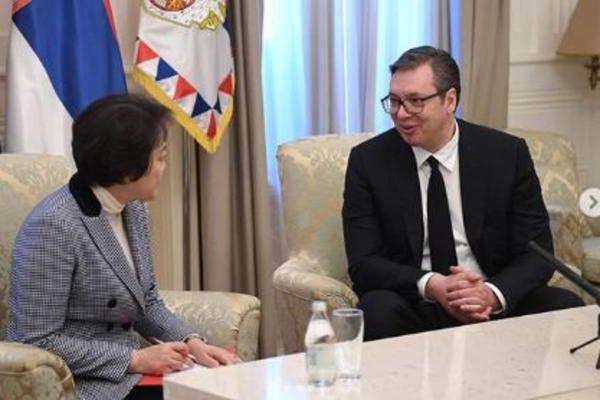 Vučić se sastao sa Čen Bo!