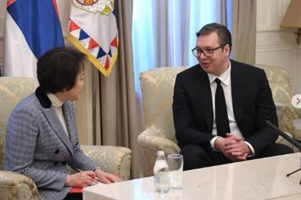 Vučić se sastao sa Čen Bo!