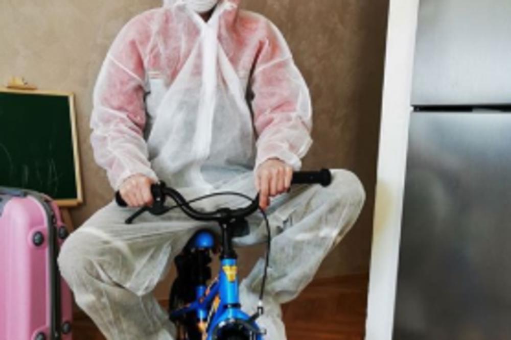 NAŠA POZNATA PEVAČICA OSTAVILA NACIJU U PANICI! Objavila sliku na kojoj se vidi KOLIKO JE KORONA UTICALA NA NJU